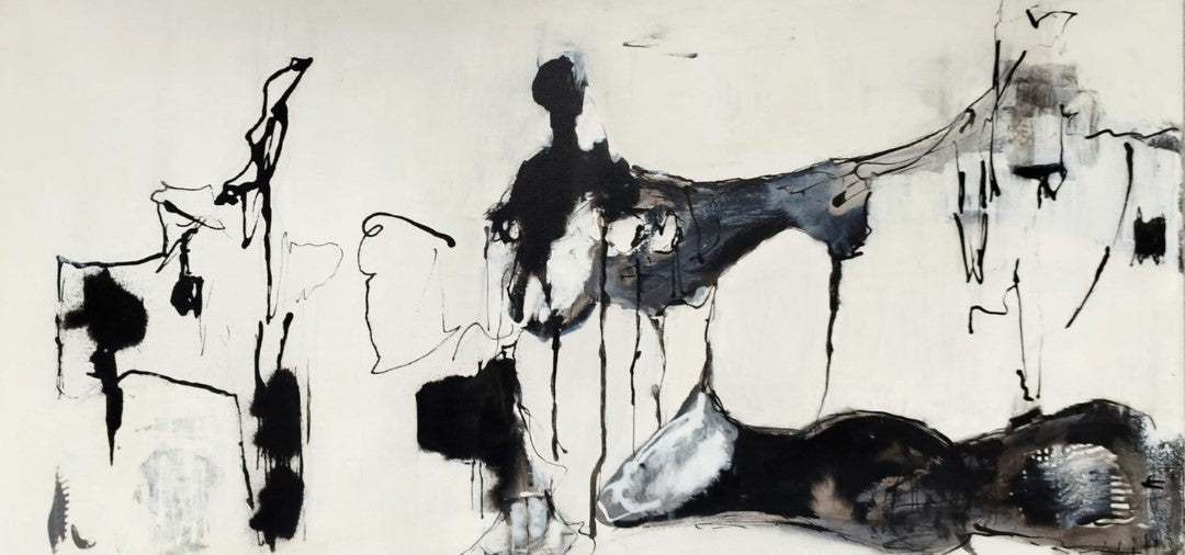 Abstraktes Gemälde "Schwarzflut" von Olga Kühn (50x100 cm). Intuitive Mischtechnik auf Leinwand in Schwarz-, Grau- und Weißtönen.