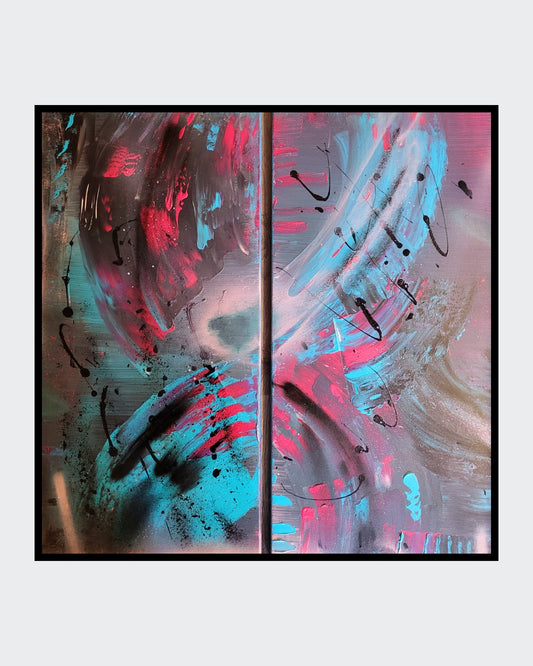 Abstraktes Acryl-Diptychon "Ice and Fire" von Sandra Conrad, bestehend aus zwei Leinwänden. Die Komposition zeigt einen intensiven Kontrast zwischen leuchtendem Cyan-Blau und Neon-Pink auf einem dunklen, grauen und schwarzen Hintergrund.