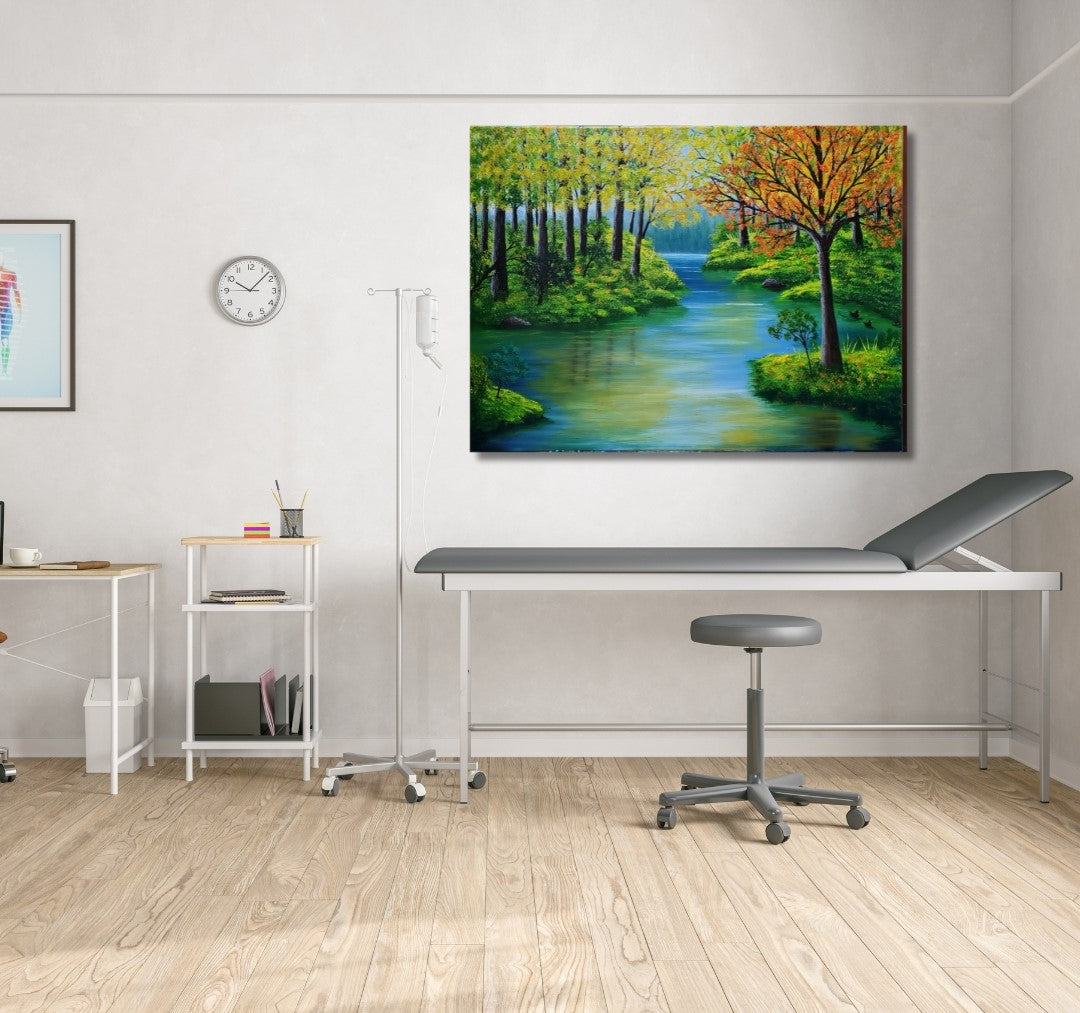 Gemälde "Herbstphantasie" von Lisa Tahar. Öl auf Leinwand, 60x80 cm. Zeigt eine herbstliche Waldlandschaft mit einem Flusslauf und leuchtenden Farben.