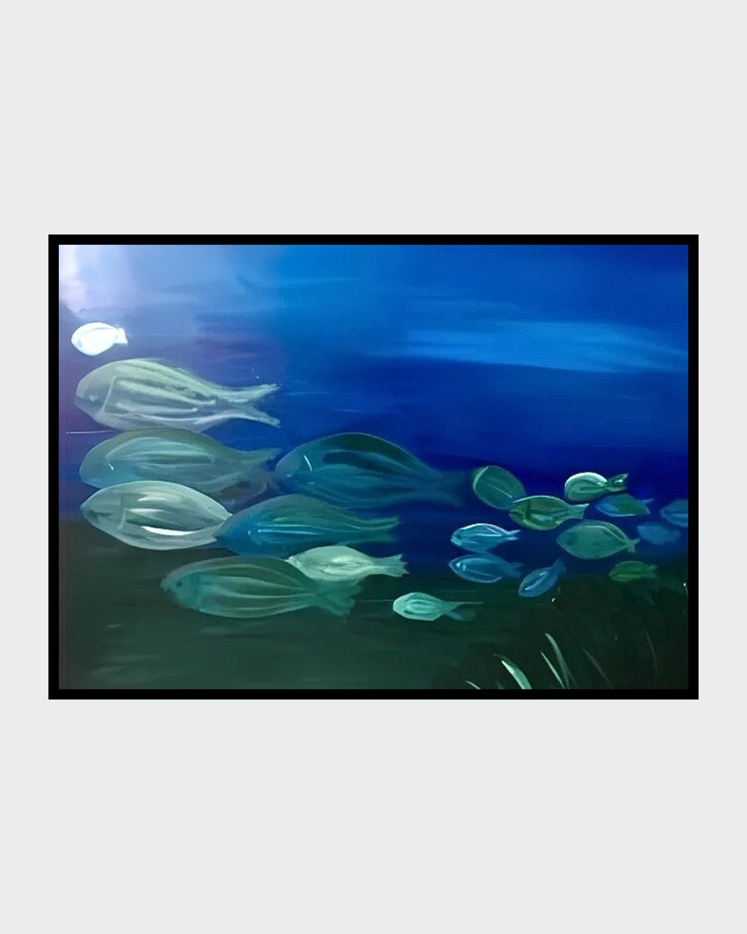 Gemälde "Fischschwarm" von Federica, Acryl auf Leinwand, 80x60 cm. Darstellung eines Fischschwarms in verschiedenen Blautönen auf dunklem Hintergrund.