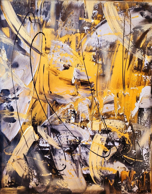 Abstraktes Acrylgemälde "Cocky" von Sandra Conrad, hochformatig, mit Struktur und im schwarz-goldenen Rahmen. Die Komposition besteht aus breiten, gestischen Pinselstrichen in Gold/Ocker, Schwarz und Grau. Freie, schwarze Kritzeleien liegen auf der Farbschicht.