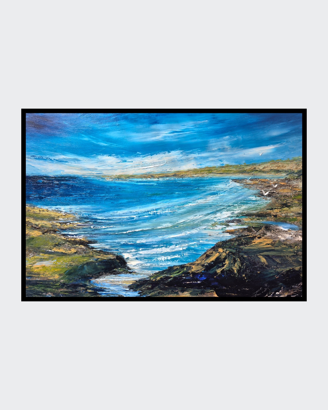 Abstraktes Ölgemälde "Im Norden" von Petra Erengil, 70x100 cm. Küstenlandschaft mit tiefblauem Meer, Felsen, hohen Wellen und Spachteltechnik. Abstrakte Nordseelandschaft.