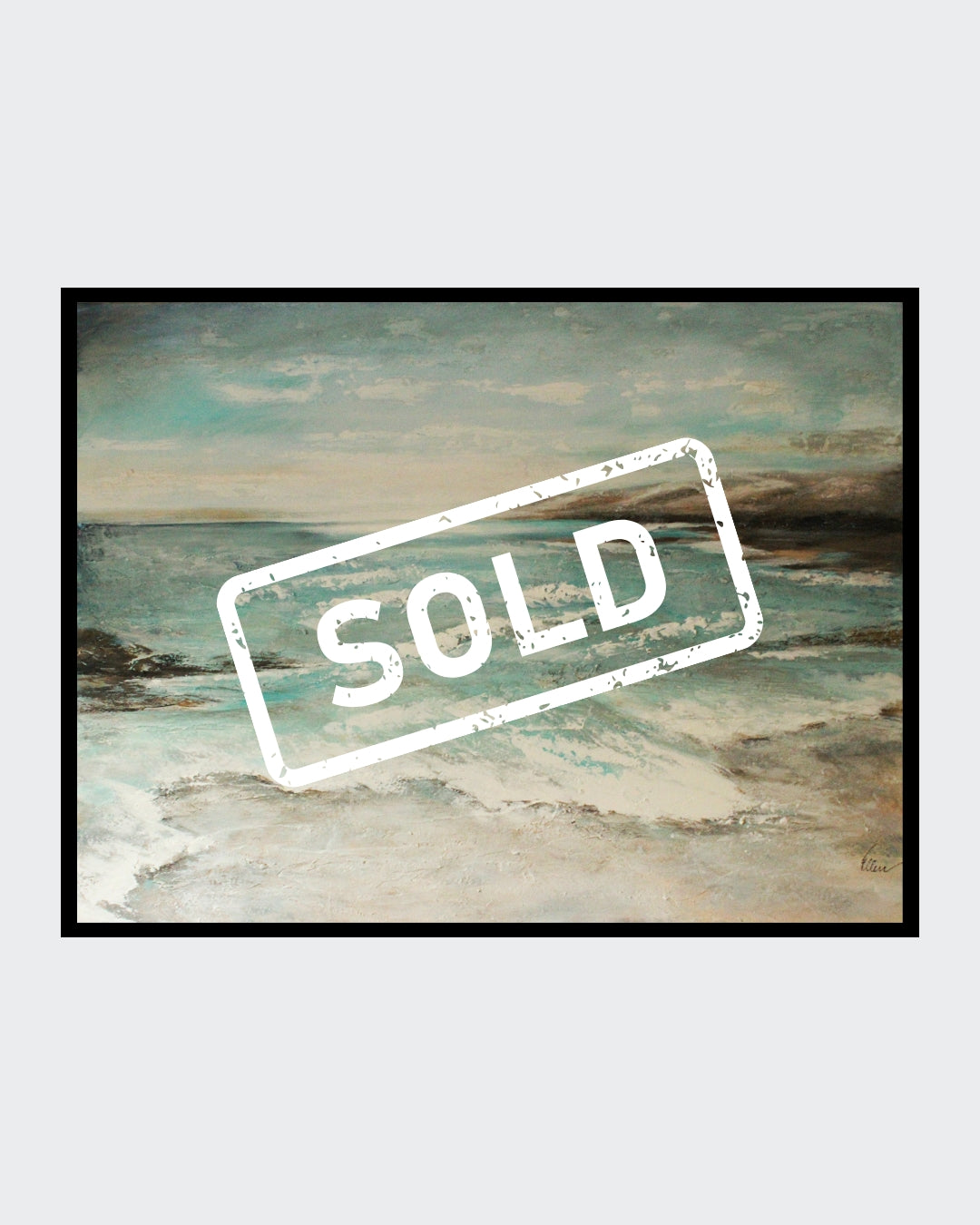 "Mein Paradies" zeigt eine dramatische Küstenlandschaft. Die dunklen Wolken über dem türkisfarbenen Meer lassen auf ein bevorstehendes Unwetter schließen. Die Wellen im Vordergrund vermitteln ein Gefühl von Bewegung und Energie. Die pastose Malweise erzeugt eine reliefartige Oberfläche, die dem Bild eine zusätzliche Dimension verleiht. Bild von Ellen Rethemeier aus der Online-Galerie FEMARTSPACE.