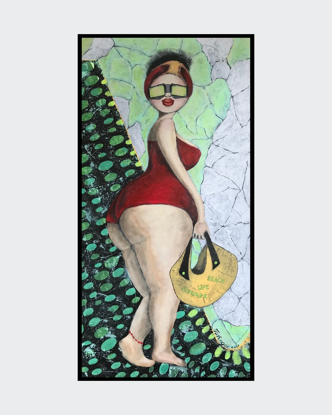 Black and Cool Nr. 13” ist ein Gemälde mit einer zentralen Figur in einem roten Kleid und Sonnenbrille vor einem Hintergrund mit grünen Kreisen und weißen Rissen im Abstrakten Stil gemalt auf Leinwand im Format 100x50 cm