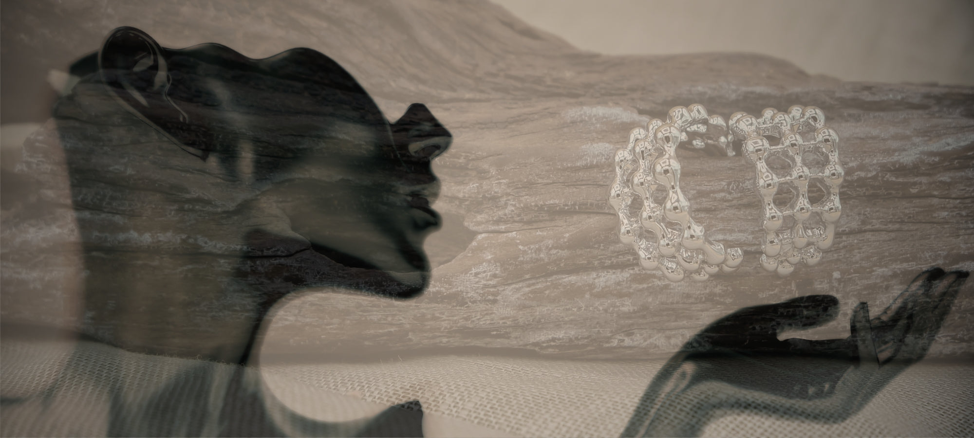 Titelbild für die Schmuck Kollektion von Jeanette Scherer bei FEMARTSPACE