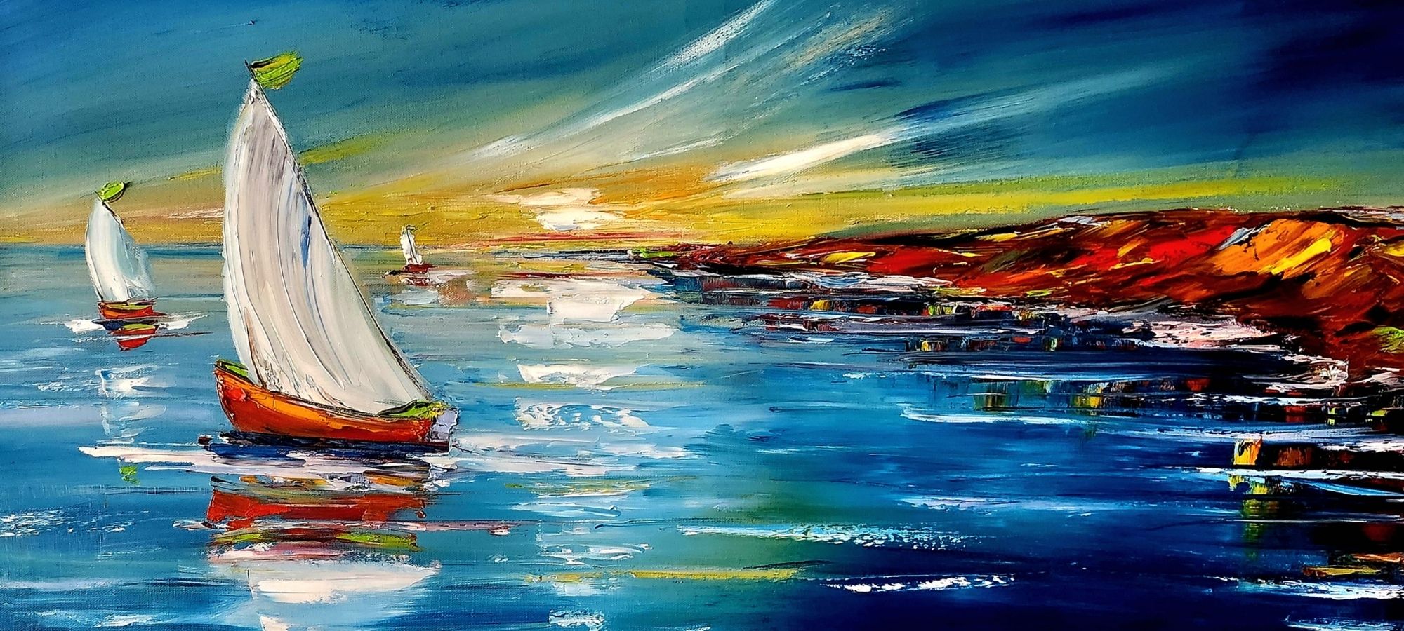 Das Gemälde “Die Ankunft” von Petra Erengil zeigt Segelboote, die in einen Hafen einlaufen. Die Farben sind lebendig, mit dominierenden Blau- und Gelbtönen, die eine friedliche Atmosphäre schaffen.