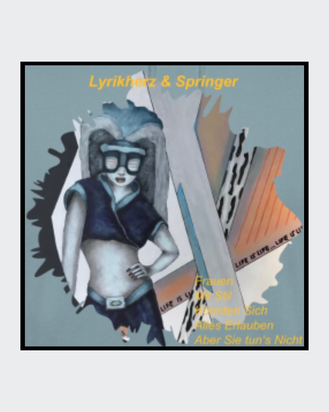 Ein nebelblauer Unisex-Hoodie mit einer Kängurutasche und Kapuze. Auf der Vorderseite ist ein Kunstwerk aufgedruckt: Es zeigt eine stilisierte Frau mit Brille in Collagen-Optik, begleitet von Text in Gelb und Rot. Fashionmode von Soulfashion Lyrikherz & Springer. Erhältlich in der Online-Galerie von FEMARTSPACE.