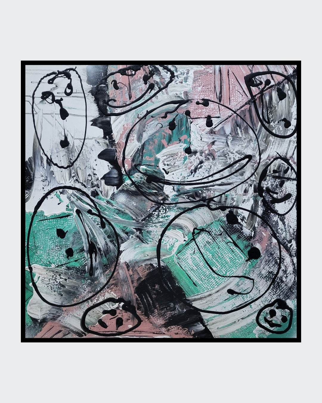 Abstraktes Acrylgemälde "Street Art" von Sandra Conrad, quadratisch. Der Hintergrund besteht aus dicken Pinselstrichen in Mintgrün, Rosa und Weiß. Darüber sind skizzenhafte, schwarze Kreise mit einfachen Gesichtern im Stil von Graffiti gezeichnet.