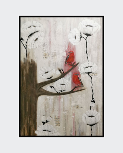 Acrylgemälde 'Neue Triebe' von Smillya Dartsch. Zwei rote Vögel sitzen auf einem Ast inmitten von stilisierten, weißen Blumen. Der Hintergrund weist eine strukturierte Oberfläche mit Vogelsand und angedeuteten Musiknoten auf. Das Gemälde ist mit einem Schattenfugenrahmen versehen und thematisiert den Beginn des Frühlings und neues Leben. Maße: 104x74 cm.