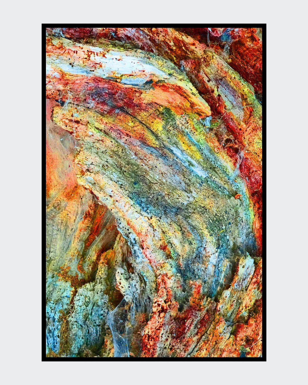 Ralf Sempf Farbexplosionen 1/3, abstraktes Kunstfoto zerborstener Ast, Rot-Orange-Gelb-Variation