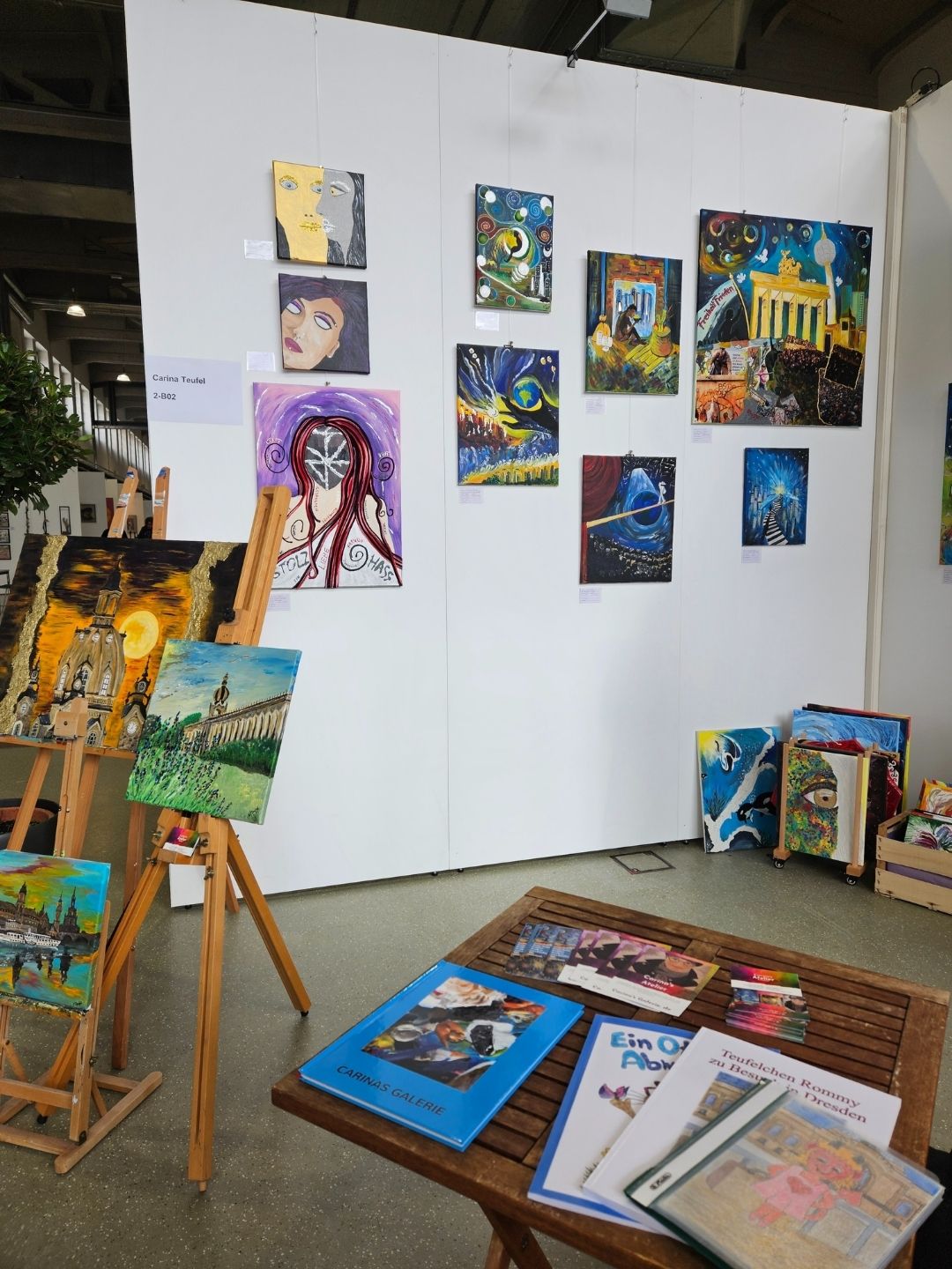 Foto einer Ausstellung von Carina Teufel.